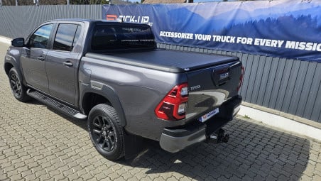 Bukócső felszerelése a Toyota Hilux 2021-re