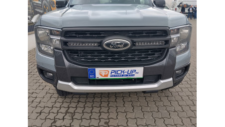 Window visors, spot lights installed on Ford Ranger 2022