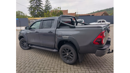 Montare rulou de bena und deflectoare geam pe Toyota Hilux 2020