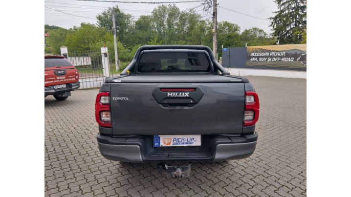Montare rulou de bena und deflectoare geam pe Toyota Hilux 2020