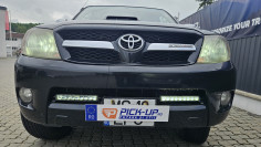Reflektorrögzítés Toyota Hilux 2014-re