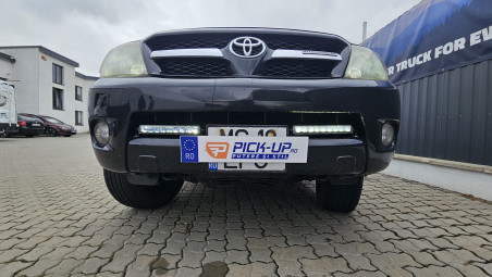 Montare reflectoare pe Toyota Hilux 2014