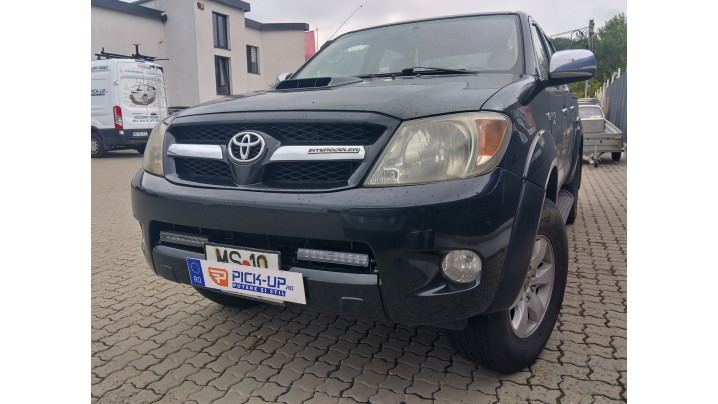 Reflektorrögzítés Toyota Hilux 2014-re