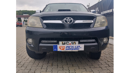 Spot Lights installed on Toyota Hilux 2014