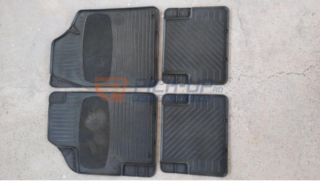 suzu D-Max 2012 PU CI interior mats suzu D-Max 2012 PU CI interior mats