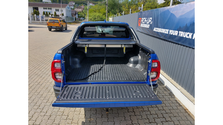Montare rulou de bena si rollbar pe Toyota Hilux 2020