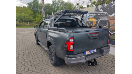 Montare rulou de bena, rollbar, bullbar, deflectoare pe Toyota Hilux 2020