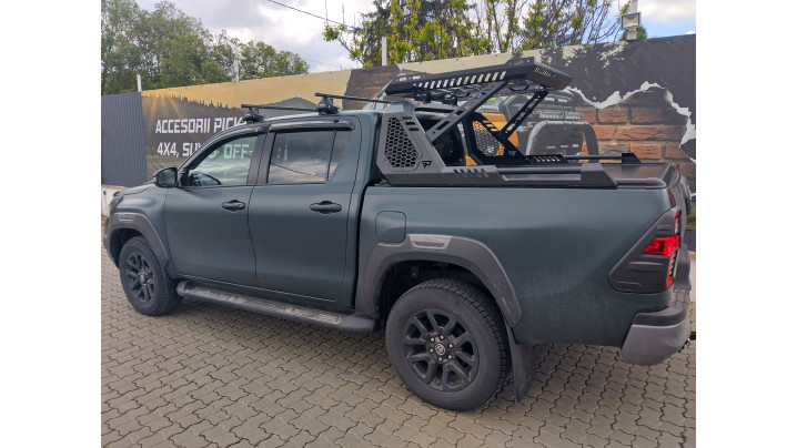 Montare rulou de bena, rollbar, bullbar, deflectoare pe Toyota Hilux 2020