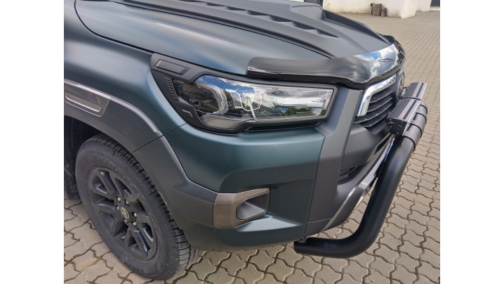 Roll Cover, rollbar, bullbar, hood guard, window visors installed on Toyota Hilux 2020