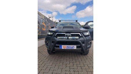 Roll Cover, rollbar, bullbar, hood guard, window visors installed on Toyota Hilux 2020