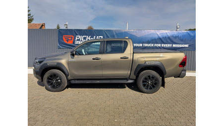 Montare capitonaj de bena , rulou de bena si multe alte accesorii pe Toyota Hilux 2020