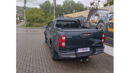 Fully equipped Toyota Hilux 2023