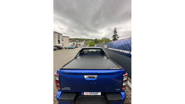 Roll cover, Bed liner, towing hook installed on Isuzu D-Max 2024