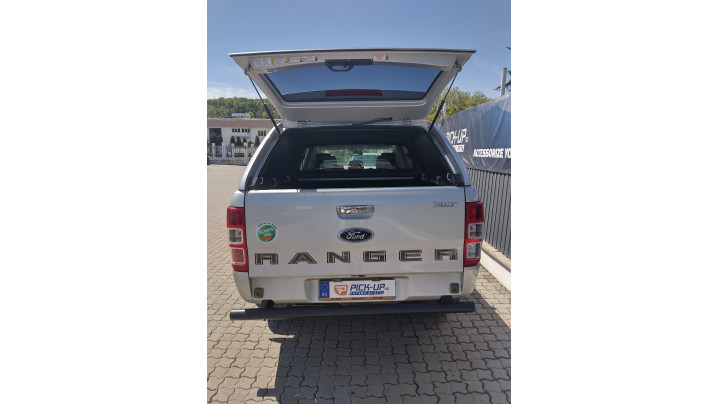 Canopy installed on Ford Ranger 2016