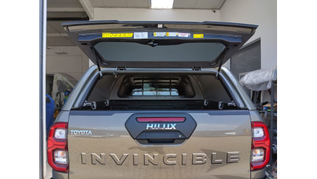 Montare hardtop pe Toyota Hilux 2020
