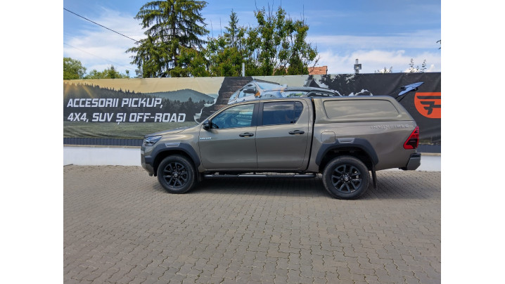 Montare hardtop pe Toyota Hilux 2020