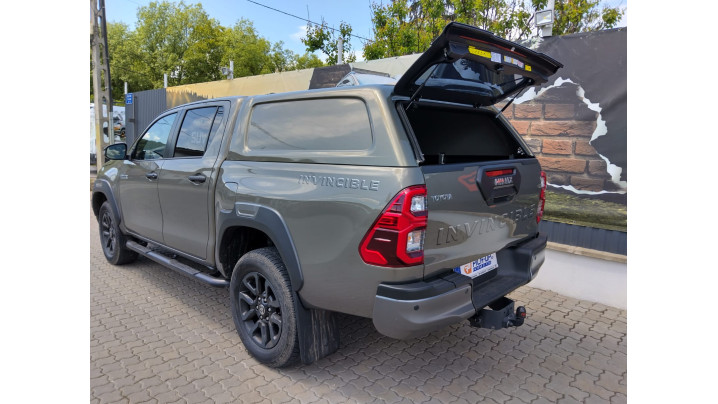 Montare hardtop pe Toyota Hilux 2020