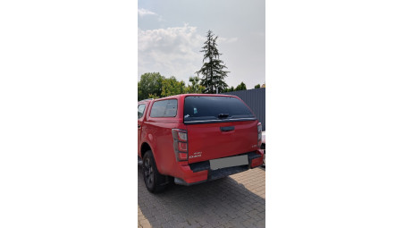 Montare capitonaj de bena si hardtop pe Isuzu D-Max 2022