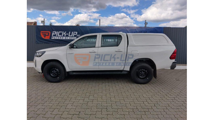Keménytetős Toyota Hilux 2015-2025 AK GWE tanúsítvány RITKA