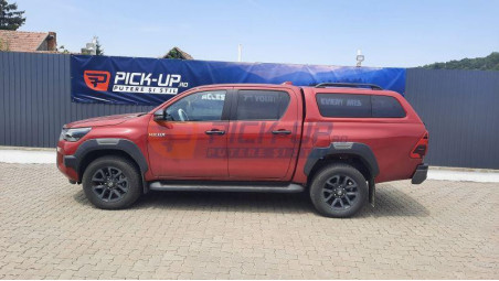 Keménytetős Toyota Hilux 2015-2025 AK GSE tanúsítvány RITKA