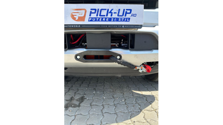 Canopy, winch-winch plate installed on Volkswagen Amarok 2023