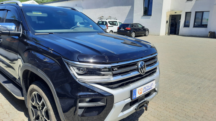 Csörlő rögzítés + csörlőtartó, motorháztető terelő Volkswvagen Amarok 2024-hez