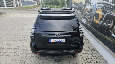 Toyota Land Cruiser 2018 komplett felszerelés