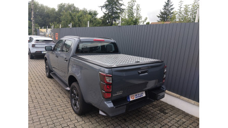 Lökhárítóplatófedő és lökhárító záróelem felszerelése az Isuzu D-Max 2019+ modellen