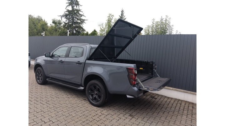 Montare Laderaumauskleidung und Laderaumabdeckung pe Isuzu D-Max 2019+