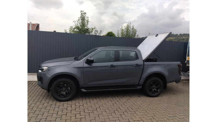 Lökhárítóplatófedő és lökhárító záróelem felszerelése az Isuzu D-Max 2019+ modellen