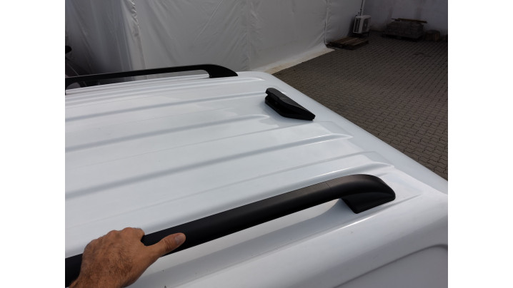 Canopy Vent installed on Volkswagen Amarok 2024