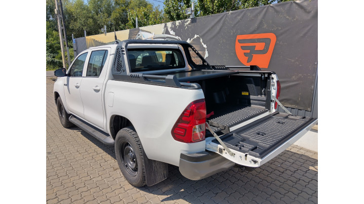 Montare rulou de bena, rollbar, capitonaj pe Toyota Hilux 2023