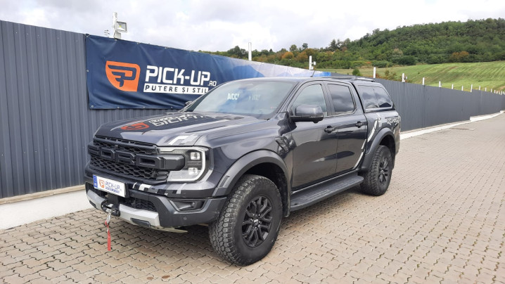 Keménytetős telepítés a 2023-as Ford Rangerre