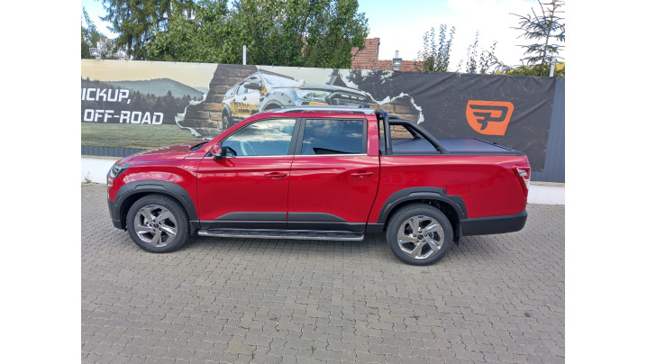 SsangYong Musso Grand 2025 fekete bukórúd és vonóhorog tartó