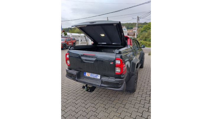 Montare închidere de benă tip capac și aundstență oblon pe Toyota Hilux GR Sport II