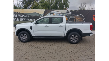 A lökhárító görgő, az ablakterelő és a motorháztető felszerelése a Ford Ranger 2024-re