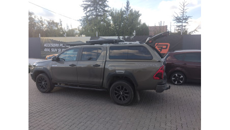 Montare hardtop pe Toyota Hilux 2023