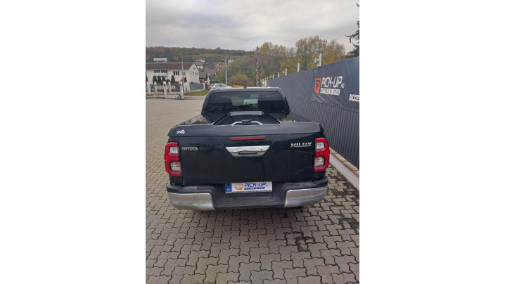 Montare inchidere de bena tip capac,protectie margine bena pe Toyota Hilux 2022
