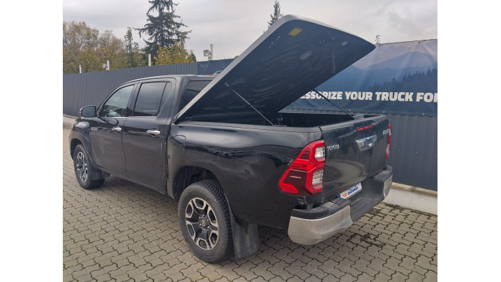 Montare inchidere de bena tip capac,protectie margine bena pe Toyota Hilux 2022