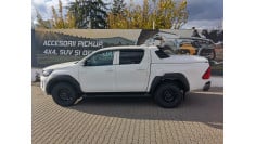 Montare inchidere de bena tip capac,capitonaj bena,aparatori aripi,deflectoare geam pe Toyota Hilux 2024