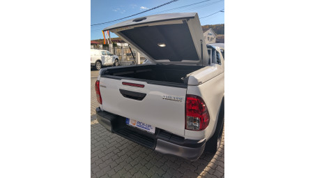 Montare inchidere de bena tip capac,Laderaumauskleidung,Kotflügelschutz,deflectoare geam pe Toyota Hilux 2024