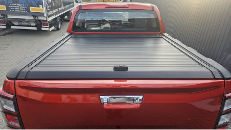 Montare capitonaj de bena, rulou de bena, carlig de remorcare pe Isuzu D-Max 2024