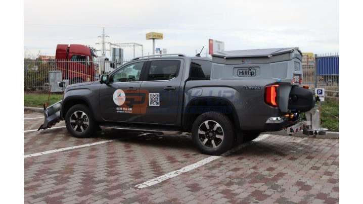 SALT SPREADER  HIL 900 AM