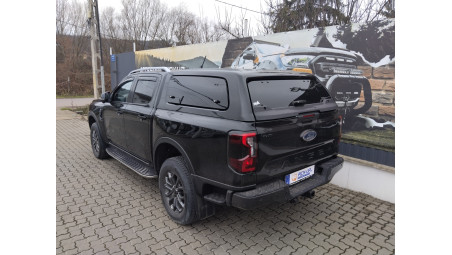 Aeroklas keménytetős felszerelése a 2025-ös Ford Rangerre