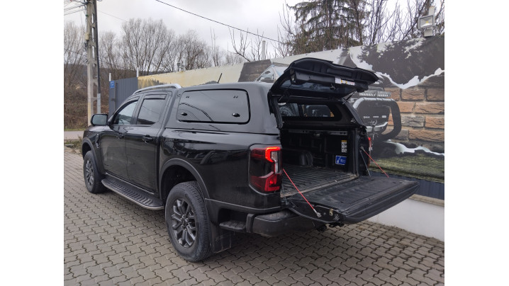 Montare hardtop Aeroklas pe Ford Ranger 2025
