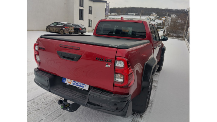 Montare rulou de bena, capitonaj de bena, carlig de remorcare pe Toyota Hilux 2025