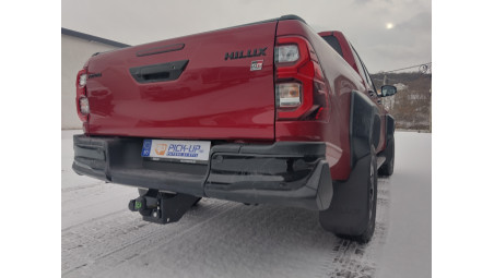 Montare rulou de bena, capitonaj de bena, carlig de remorcare pe Toyota Hilux 2025