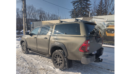 Montare hardtop Alpha CMX-W pe Toyota Hilux 2025