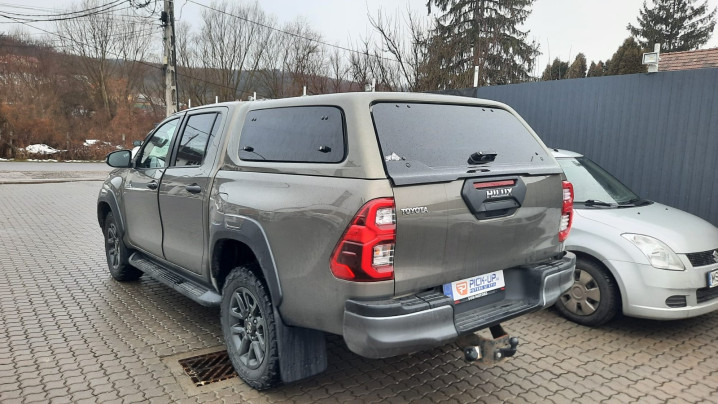 Montare hardtop Aeroklas GSE-L pe Toyota Hilux 2025