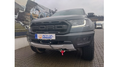 Warn Evo 10S csörlőtartó a 2022-es Ford Ranger Raptoron 2